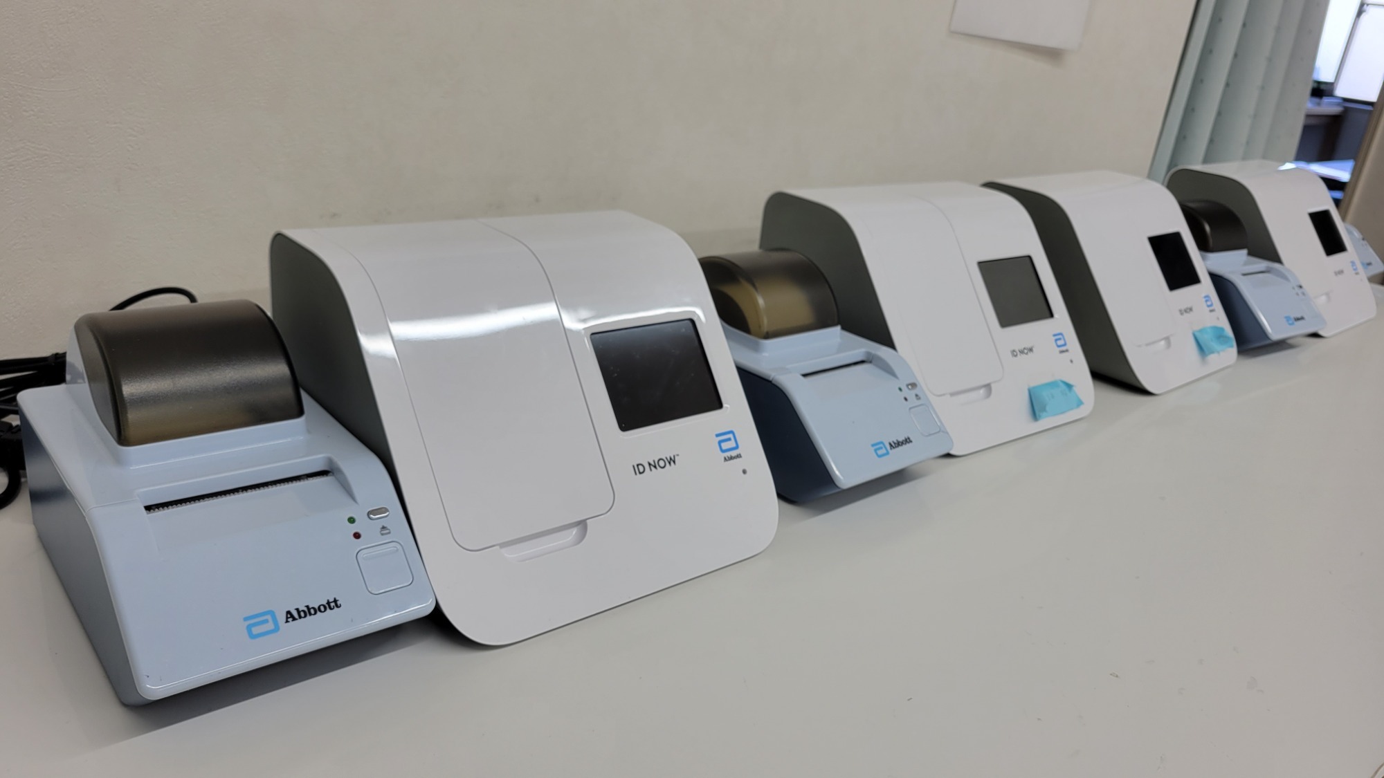医療法人社団求心会 栄町診療所　PCR検査機器（Abbott社USA）